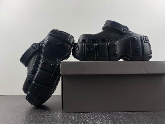 BLEN DESIGNER SLIPPERS