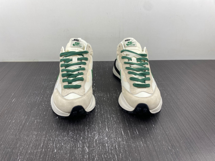 Sacai x VaporWaffle “Tour Yellow ” DD1875-102