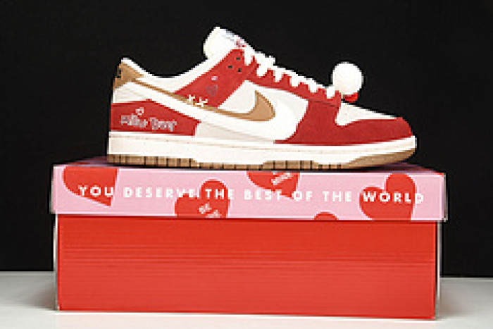 NK Dunk Low SE‘85’ DO9457-112