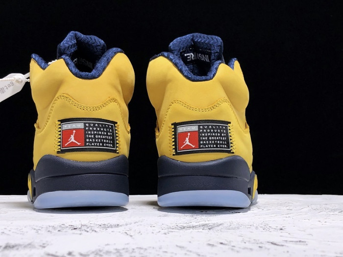AIR JORDAN 5 RETRO SP MICHIGAN CQ9541-704