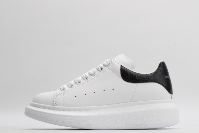 Alexander McQueen sneaker