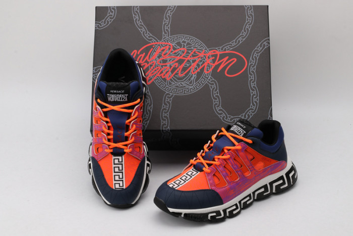 VER DESIGNER SNEAKERS