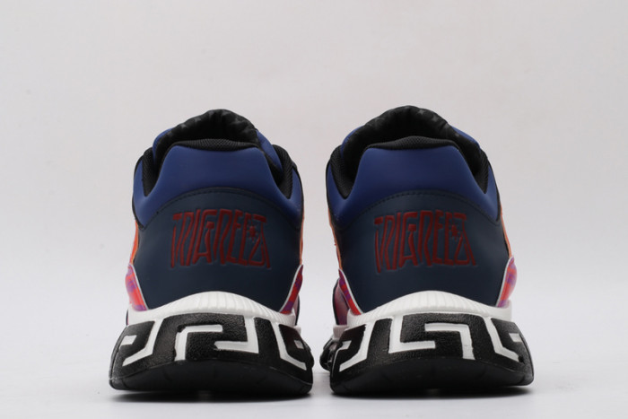 VER DESIGNER SNEAKERS