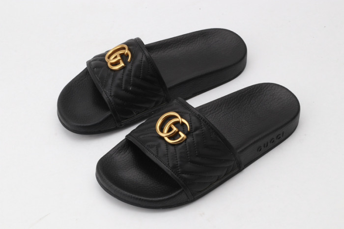G DESIGNER SLIPPERS