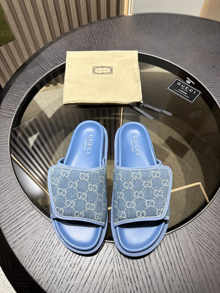 G DESIGNER SLIPPERS