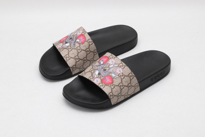 G DESIGNER SLIPPERS