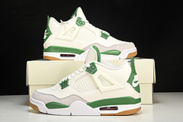 Jordan 4 Retro SB Pine Green - DR5415-103