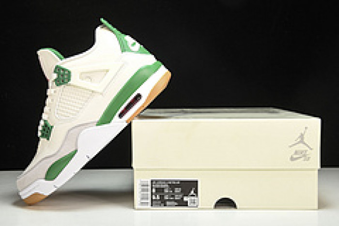 Jordan 4 Retro SB Pine Green - DR5415-103