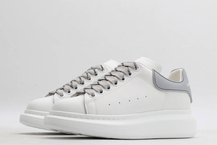 Alexander McQueen sneaker