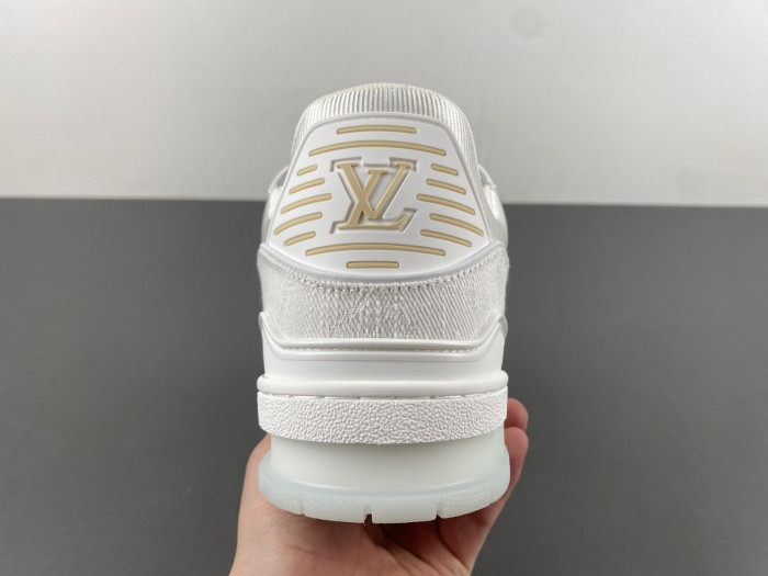 L&V SNEAKERS