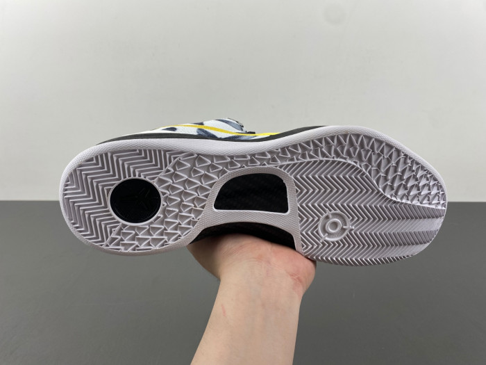 Nike Kobe 8 Protro “Mambacita” GiGi R.I.P FV6325-100