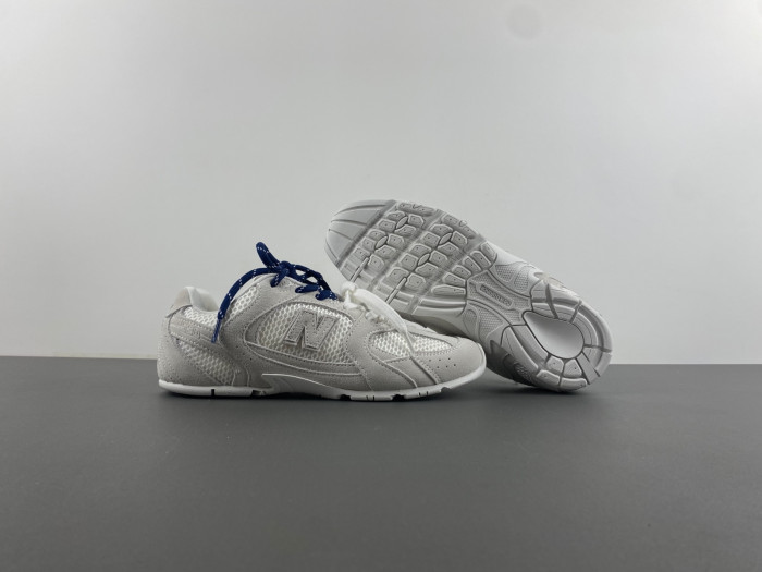 New Balance Mi­u