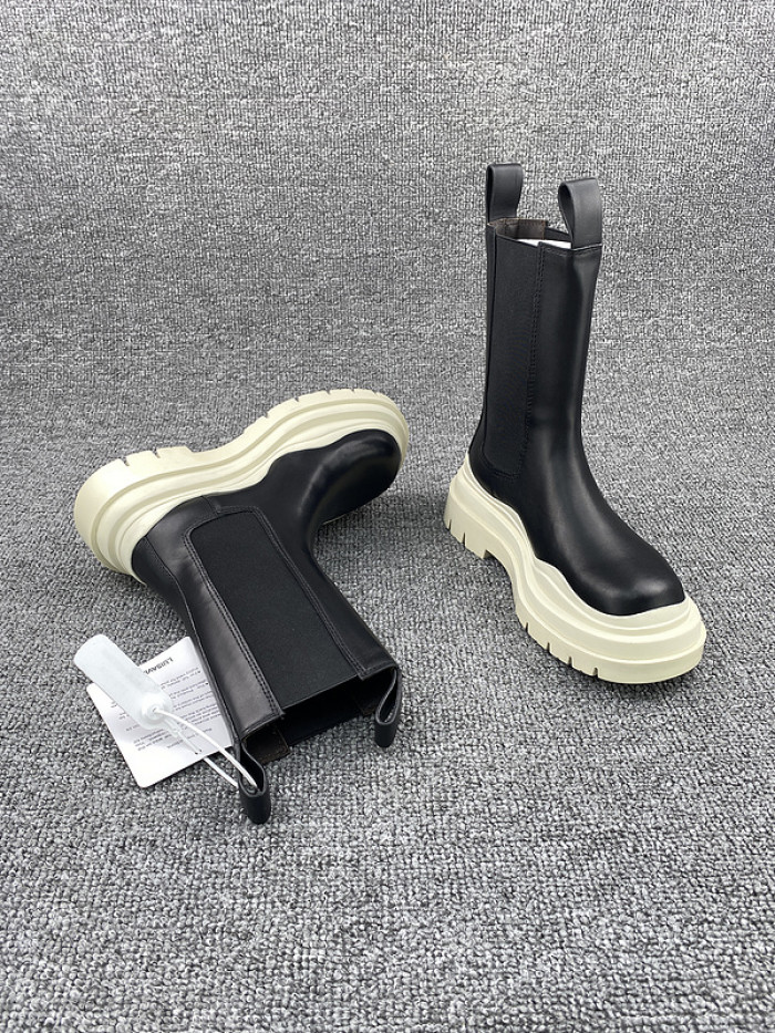 BOTTEGA VENETA SNEAKER