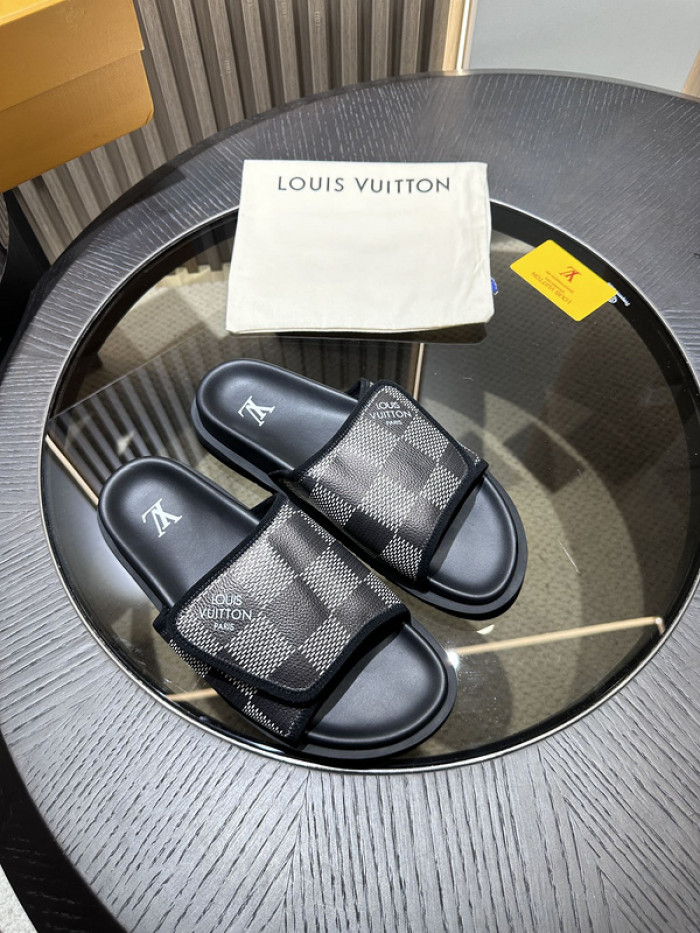 L&V SLIPPERS