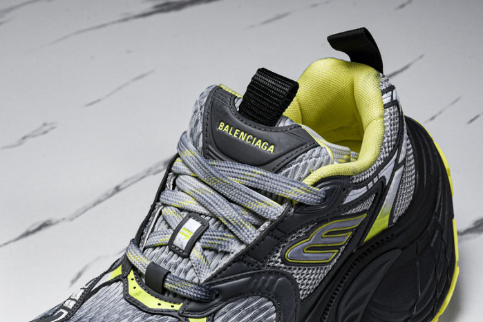 BLEN 10XL W2MV2 0511