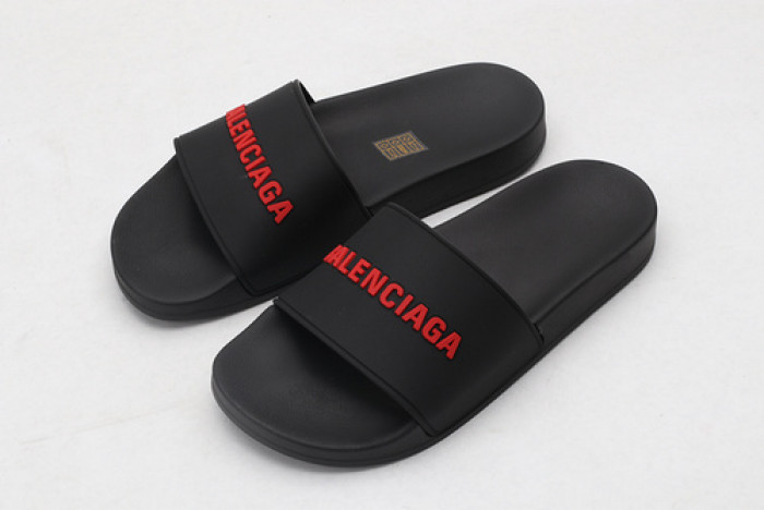 BLEN DESIGNER SLIPPERS