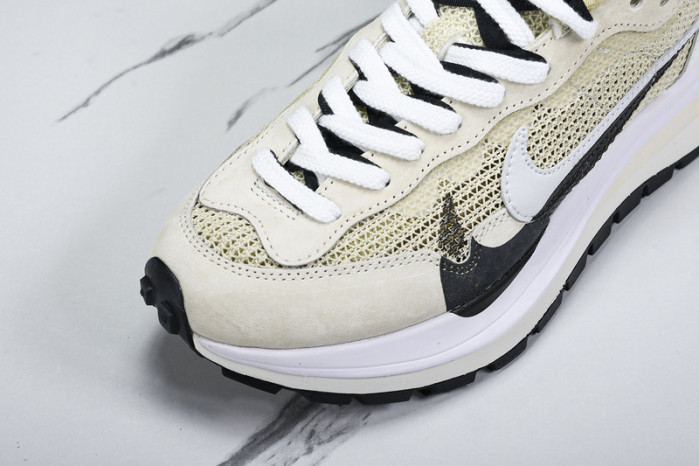 Sacai x Nk VaporWaffle 3.0 CV1363 108
