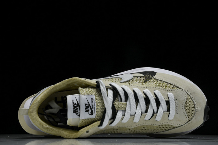 Sacai x Nk VaporWaffle 3.0 CV1363 108