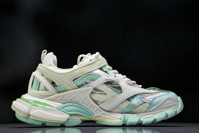 BLEN Track W3AE2 3911