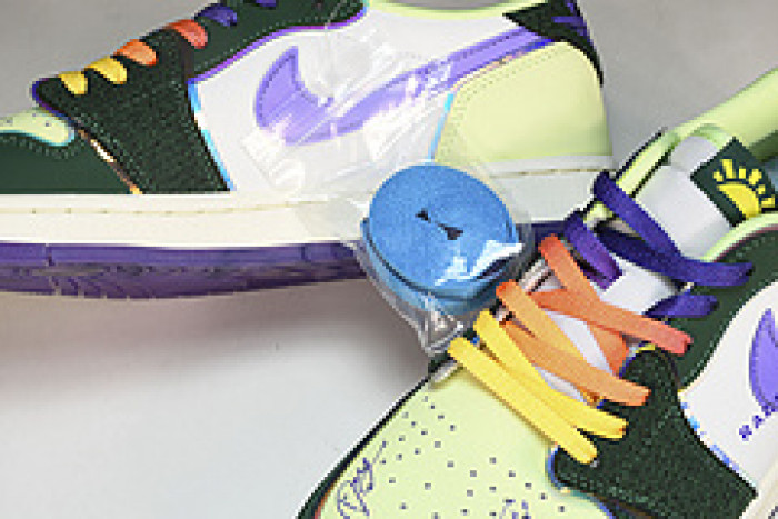 Air Jordan 1 Low OG“Doernbecher” FD9665-351