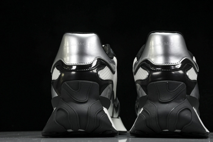 Alexander McQueen sneaker