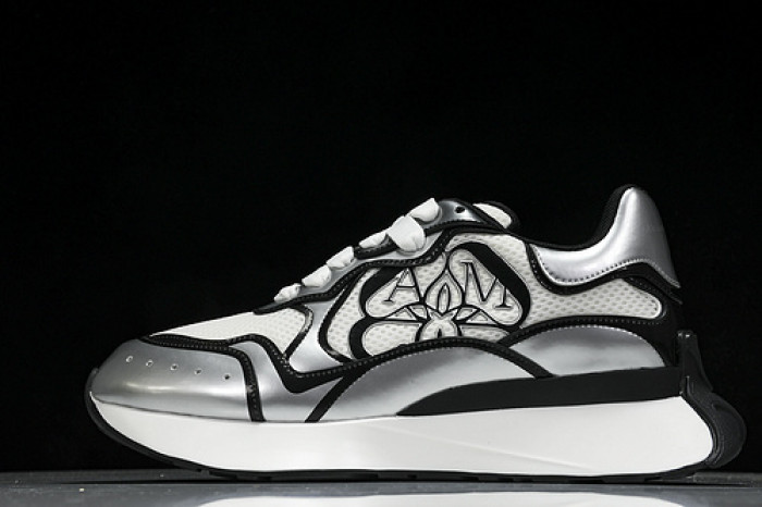 Alexander McQueen sneaker