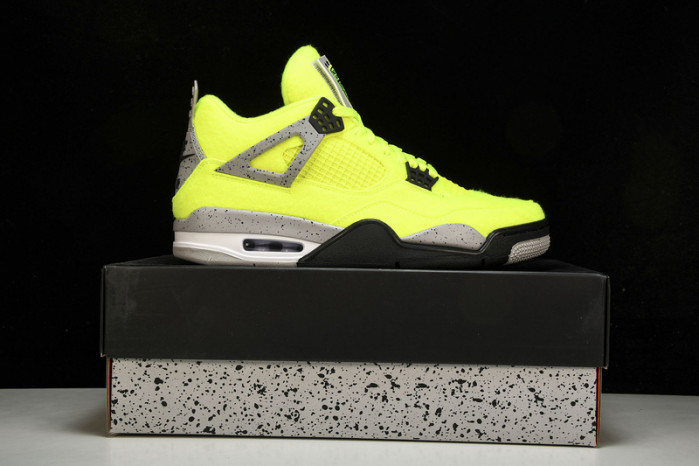 AIR JORDAN 4 RETRO SP DV6773-700
