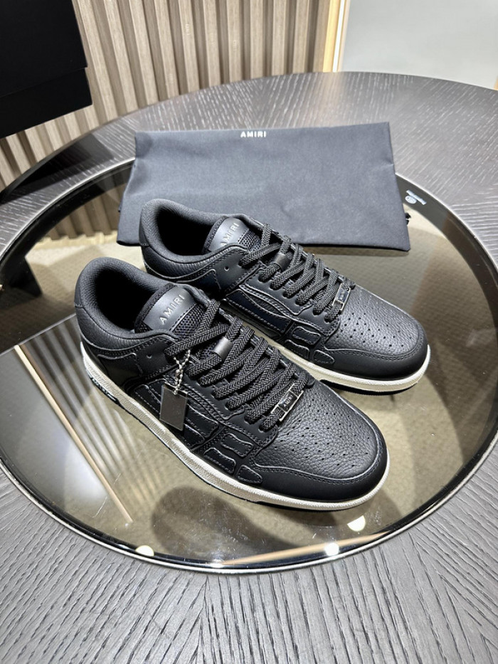 AM1R1 SNEAKERS