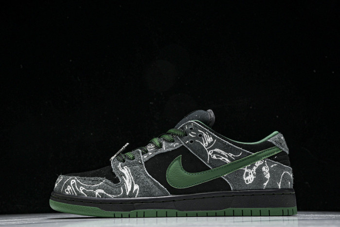 Skateboards x Nike SB Dunk Low HF7743-001