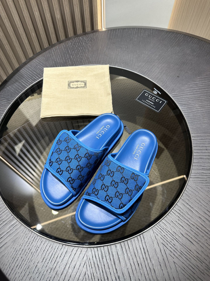 G DESIGNER SLIPPERS
