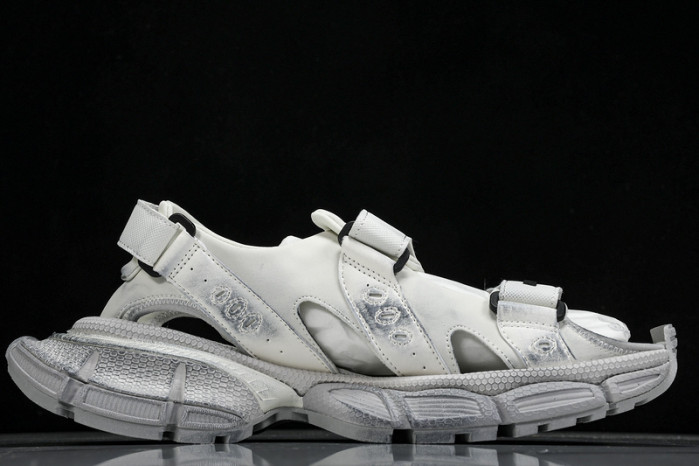 BLEN DESIGNER SLIPPERS