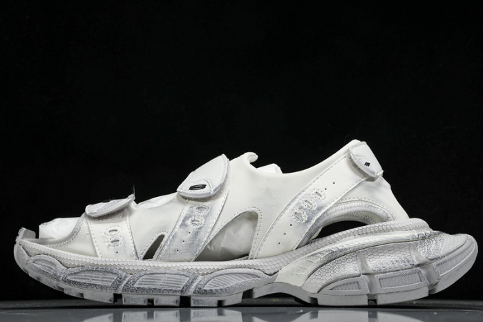 BLEN DESIGNER SLIPPERS