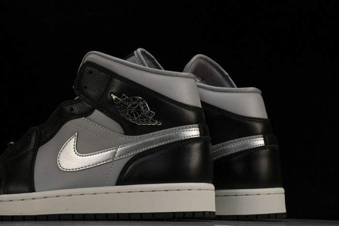 WMNS Air Jordan Mid SE FB9832-002