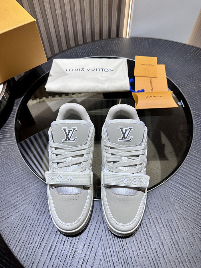 L&V SNEAKERS