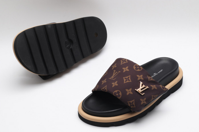 L&V SLIPPERS