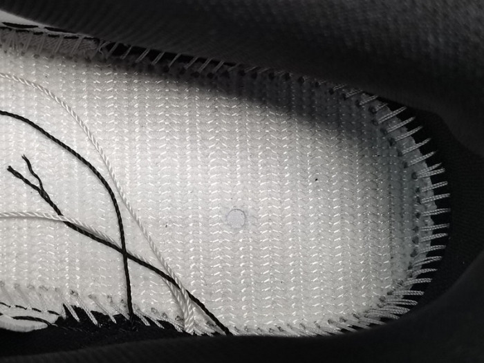 Quartersnacks x Nike SB Dunk Low Zebra DM3510-001