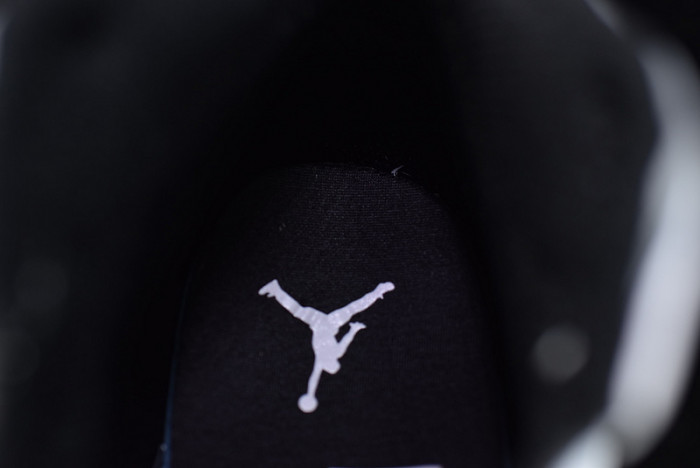 Jordan 1 Mid White Shadow - 554724-073