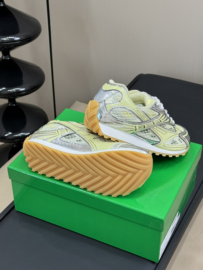 BOTTEGA VENETA SNEAKER