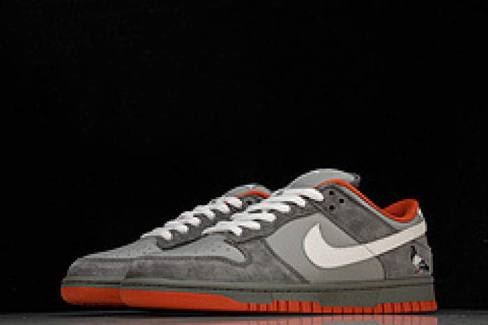 NK Dunk SB Low“Staple NYC Pigeon” 304292-011