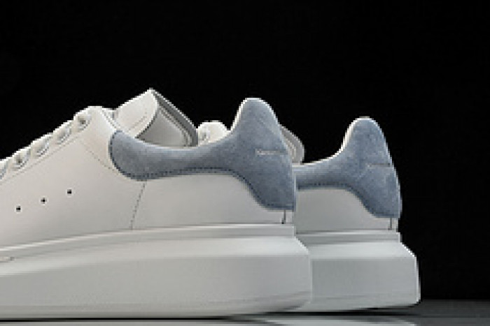 Alexander McQueen sneaker