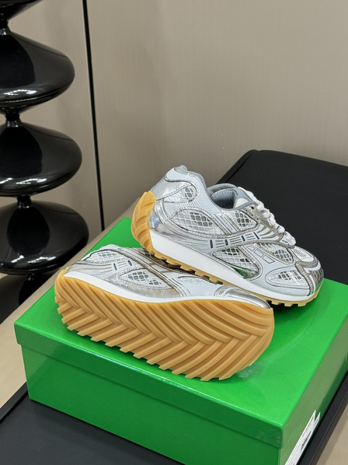 BOTTEGA VENETA SNEAKER