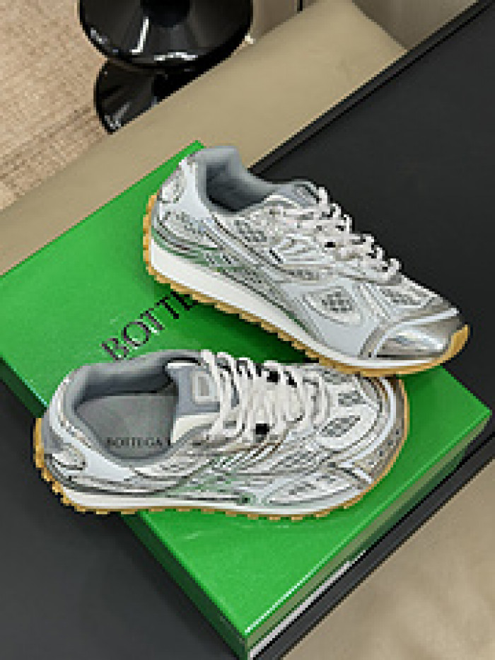 BOTTEGA VENETA SNEAKER