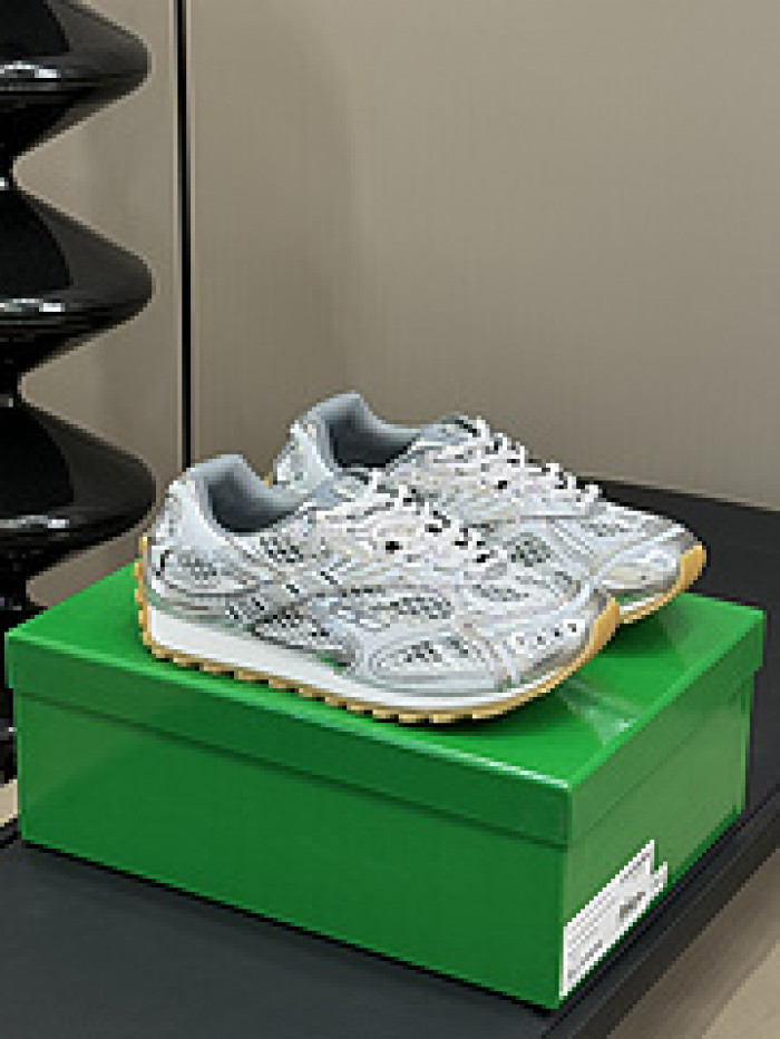 BOTTEGA VENETA SNEAKER