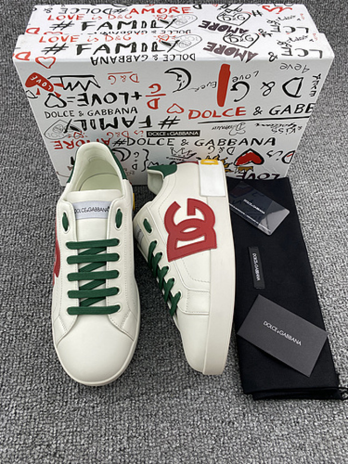 DG sneaker