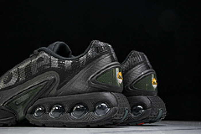 S*p*e x nk air max dn fz4044-001