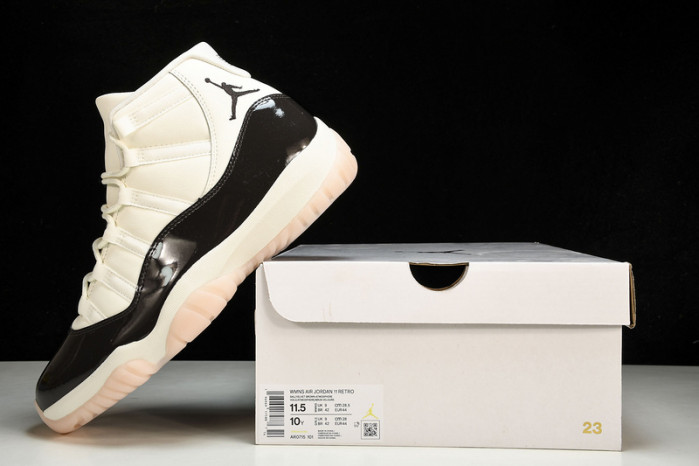 Air Jordan 11 Retro“Neapolitan” AR0715-101