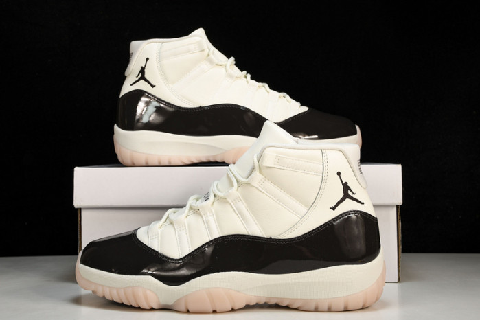 Air Jordan 11 Retro“Neapolitan” AR0715-101