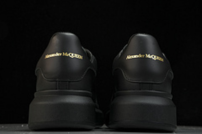 Alexander McQueen sneaker
