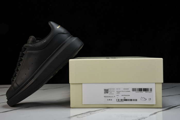 Alexander McQueen sneaker