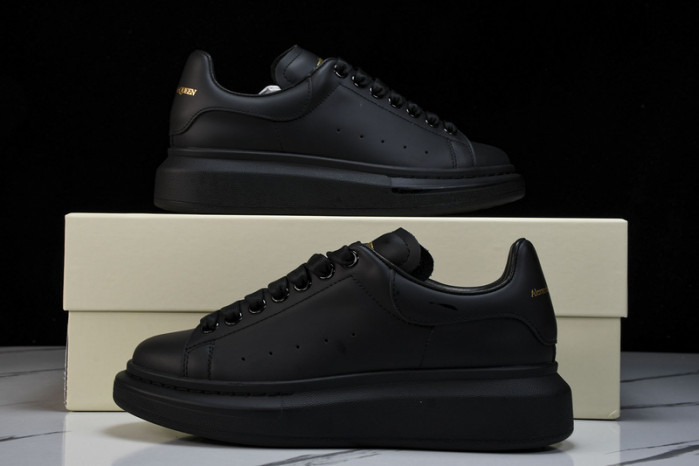 Alexander McQueen sneaker